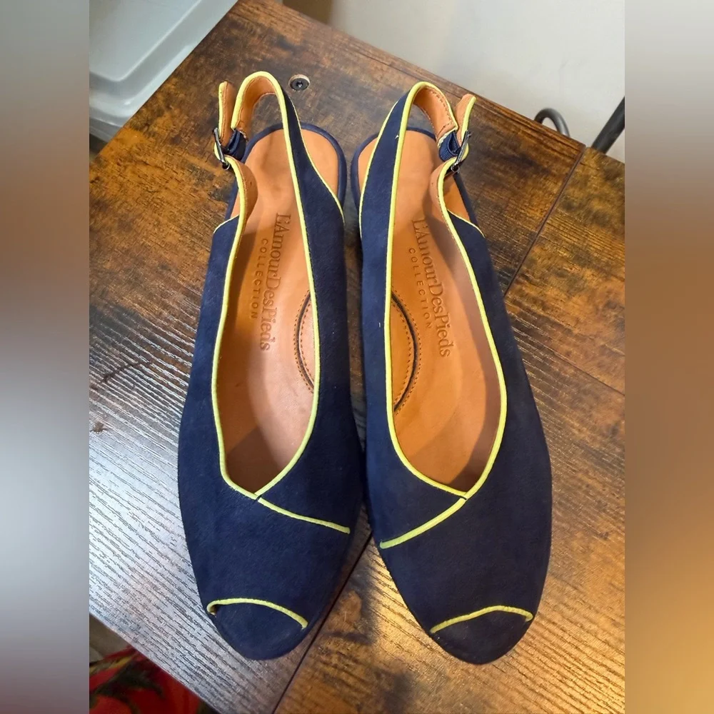 L'Amour des Pieds Bryer Leather Navy Yellow Sling Back Shoe Size 7.5